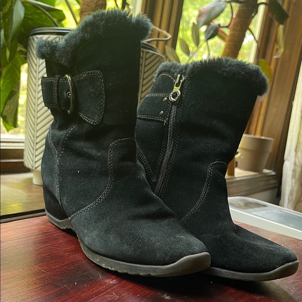 7m Women’s London Fog Black Leather Suede Winter Boots